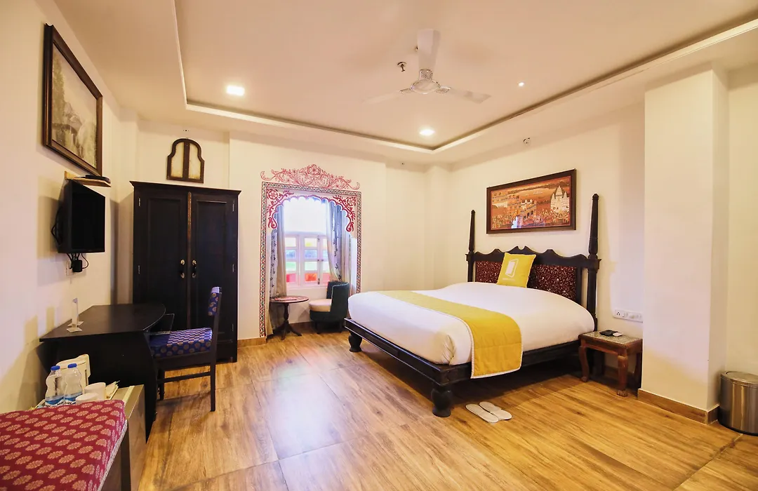 Bloom Boutique L Lake Pichola-1
